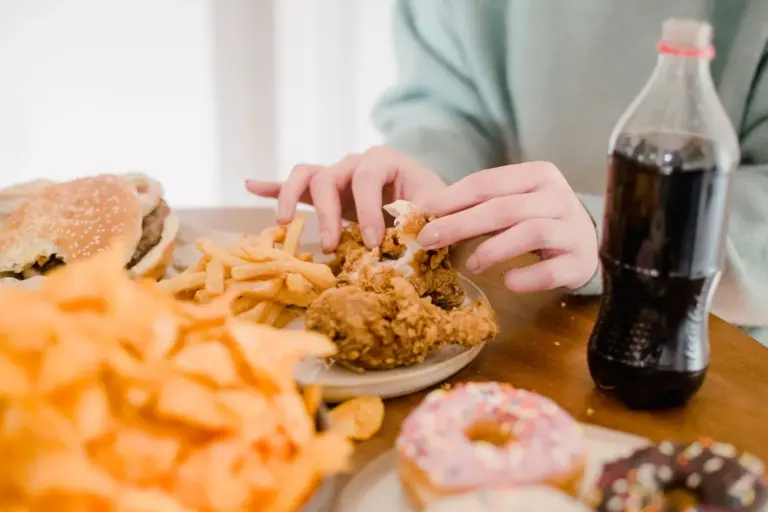 Best high-protein restaurant meals in America - Assorted high-protein fast food meals on a table
